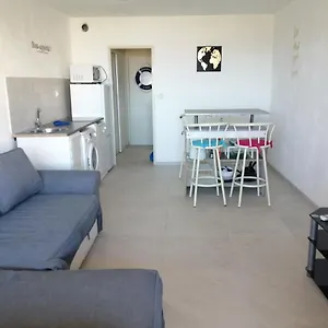 Studio Vue Port De Appartement Hyères